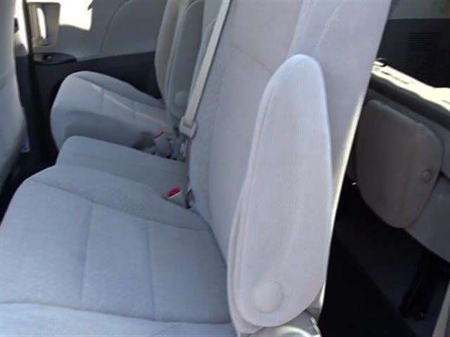 Toyota Sienna 2017 photo 11